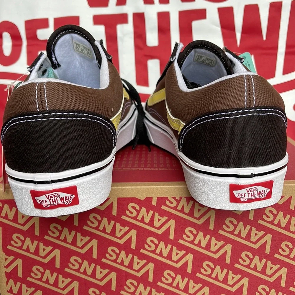 Vans Comfycush Old
(Tri-Tone)Bikrandrmermgld
VNOA5DYC8U8
Men’s sneakers - Picture 14 of 16